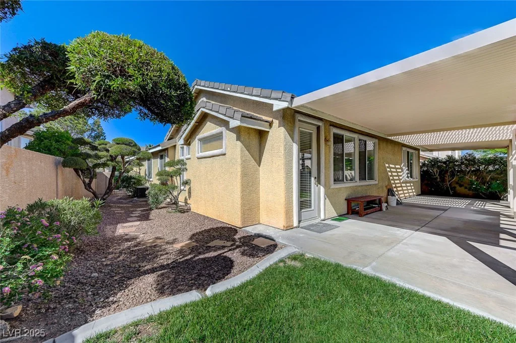 10389 Walking View, Las Vegas, NV 89135