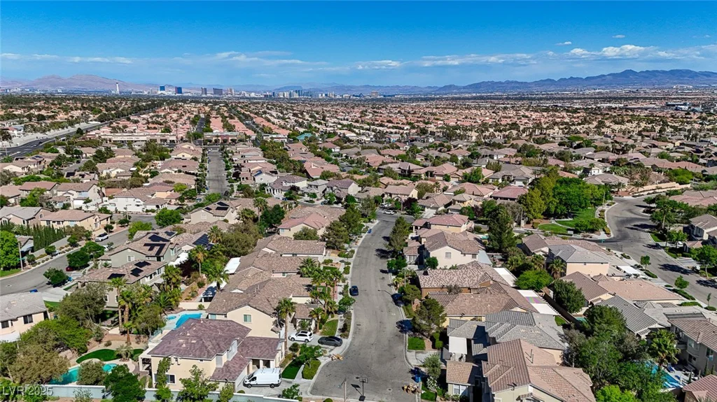 10389 Walking View, Las Vegas, NV 89135