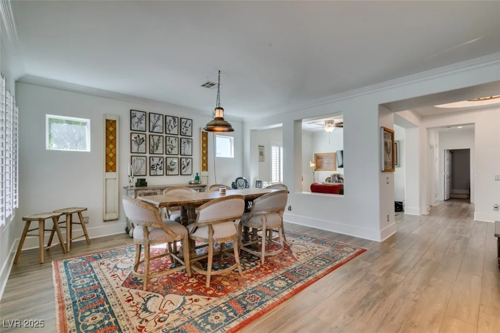 7349 Royal Melbourne, Las Vegas, NV 89131