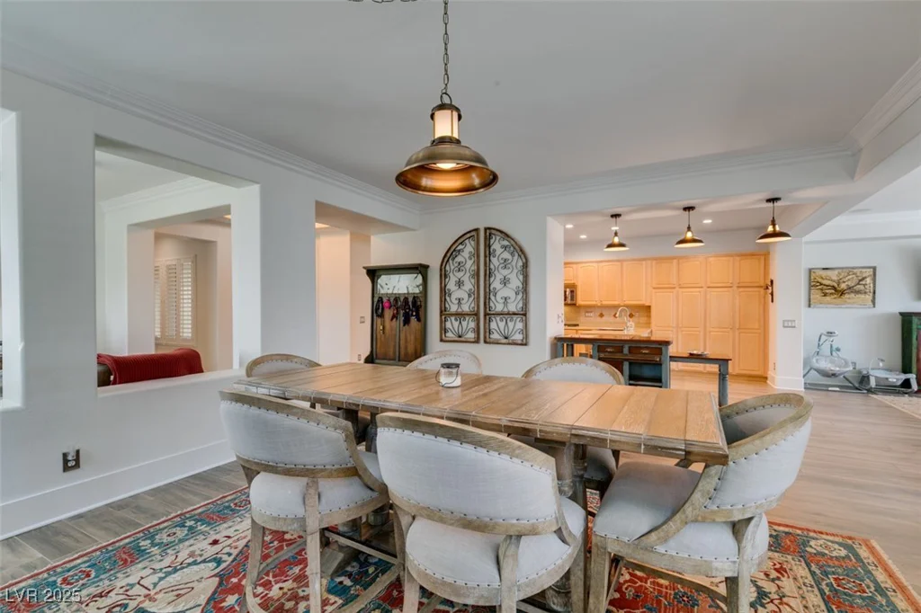 7349 Royal Melbourne, Las Vegas, NV 89131