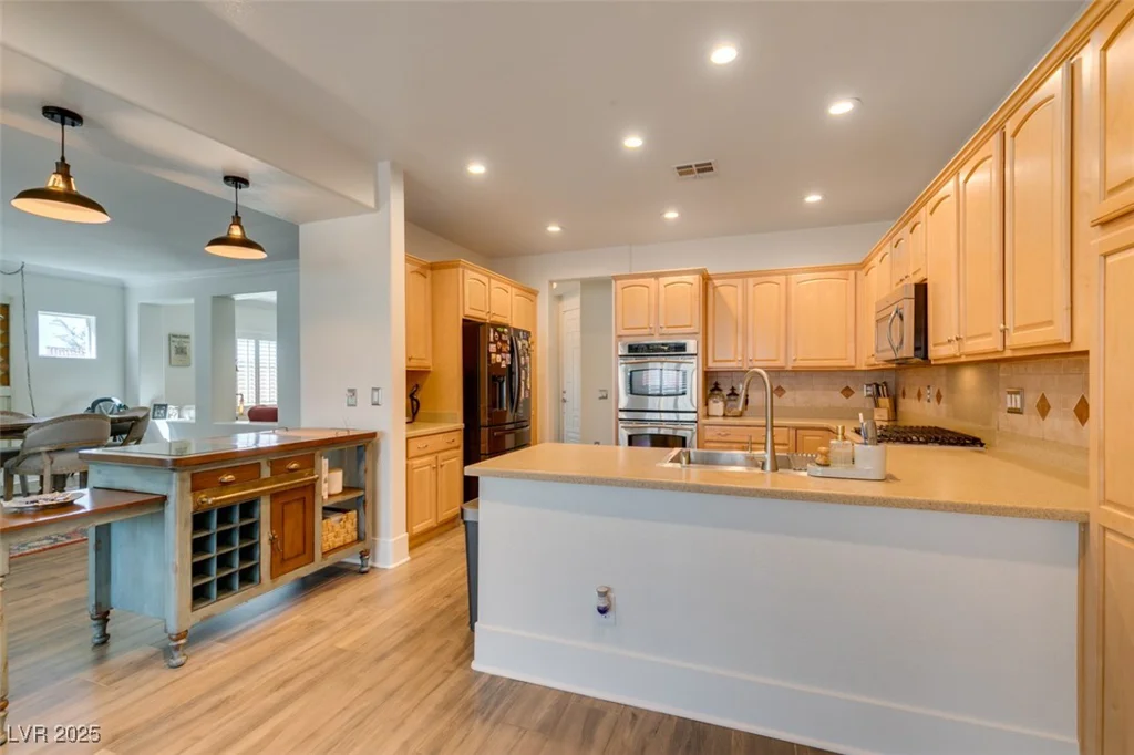 7349 Royal Melbourne, Las Vegas, NV 89131