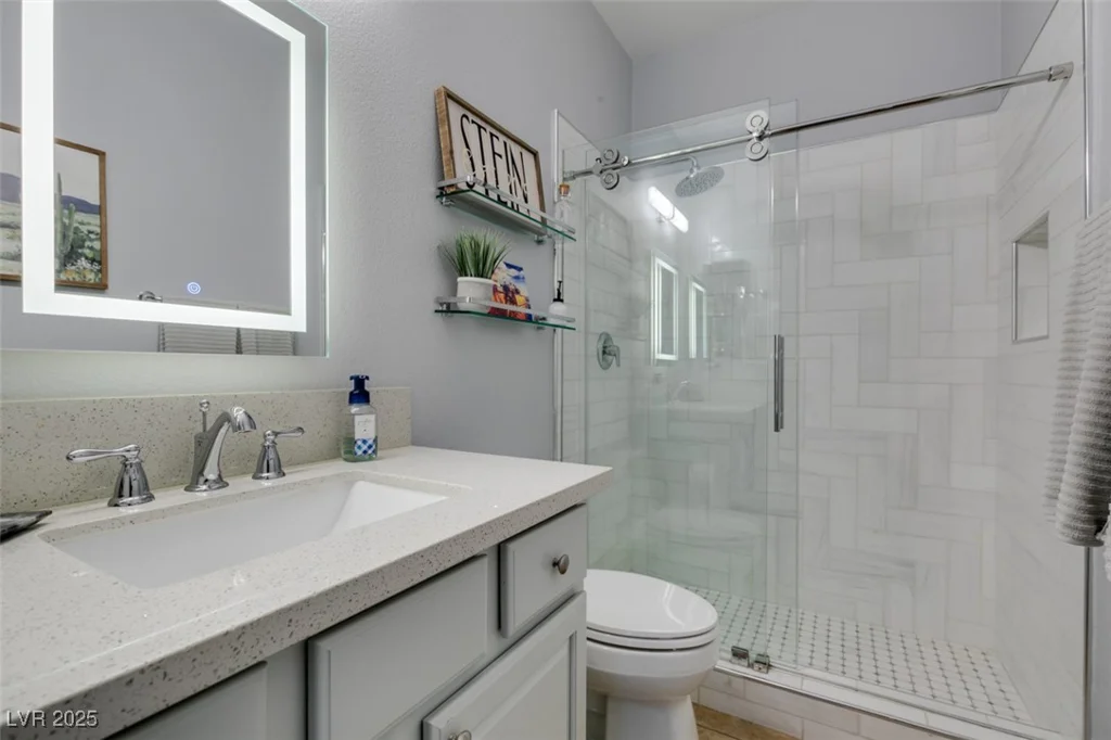 7349 Royal Melbourne, Las Vegas, NV 89131