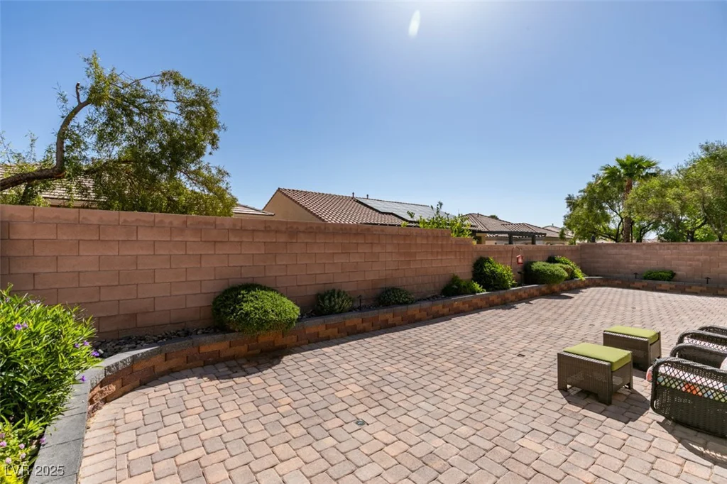7349 Royal Melbourne, Las Vegas, NV 89131