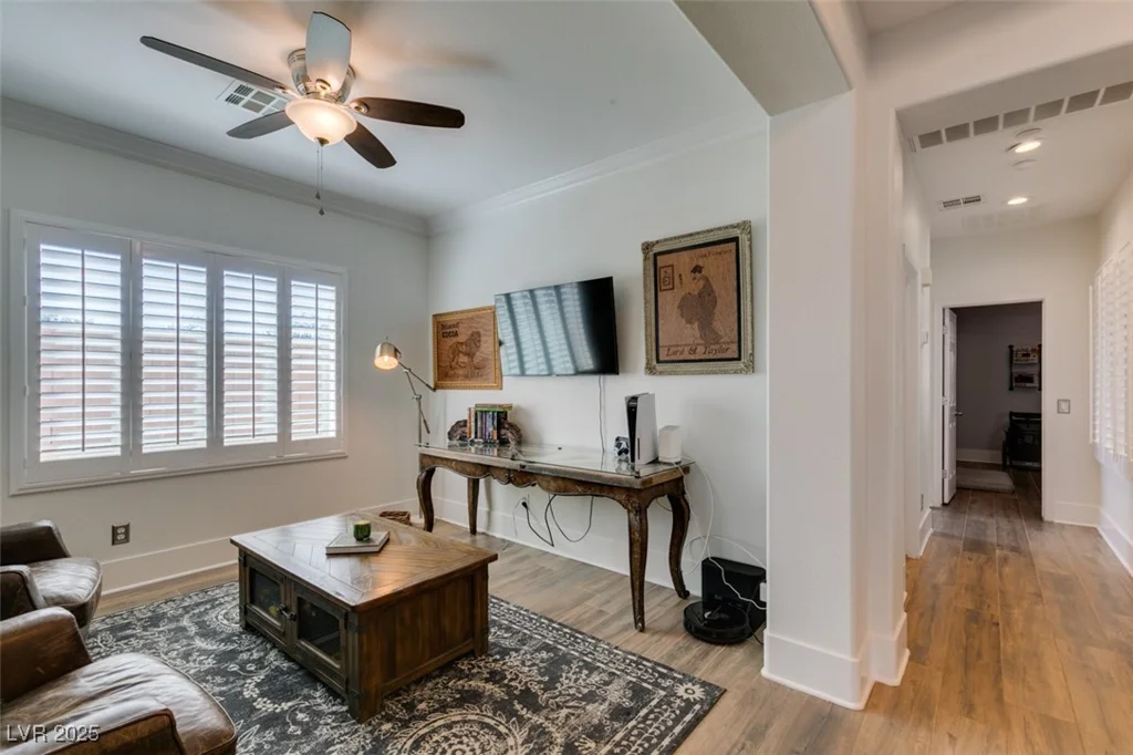 7349 Royal Melbourne, Las Vegas, NV 89131