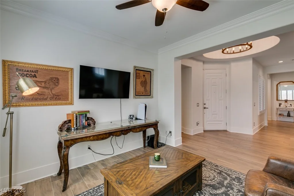 7349 Royal Melbourne, Las Vegas, NV 89131
