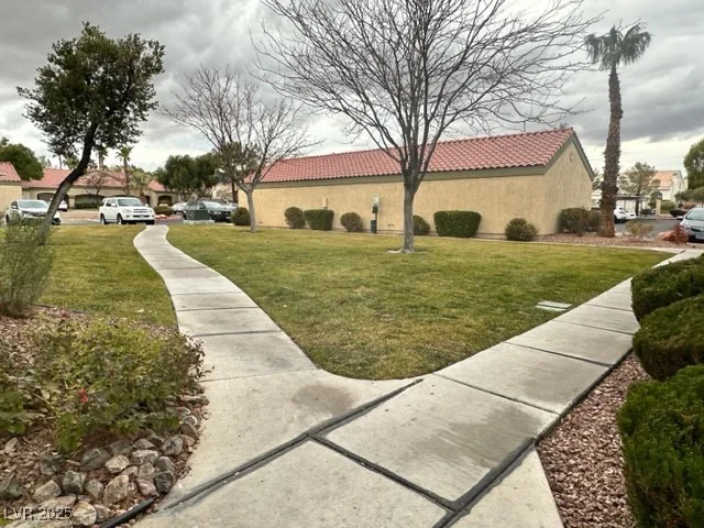 7885 Flamingo, Las Vegas, NV 89147