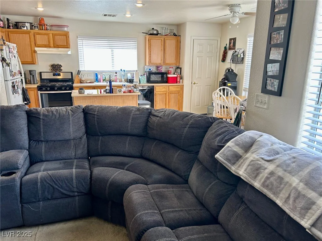 2130 Dragonslayer, Las Vegas, NV 89183