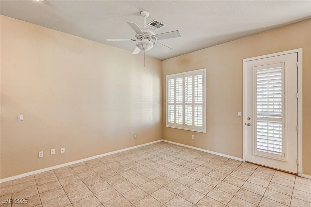1574 Livingston, Henderson, NV 89012