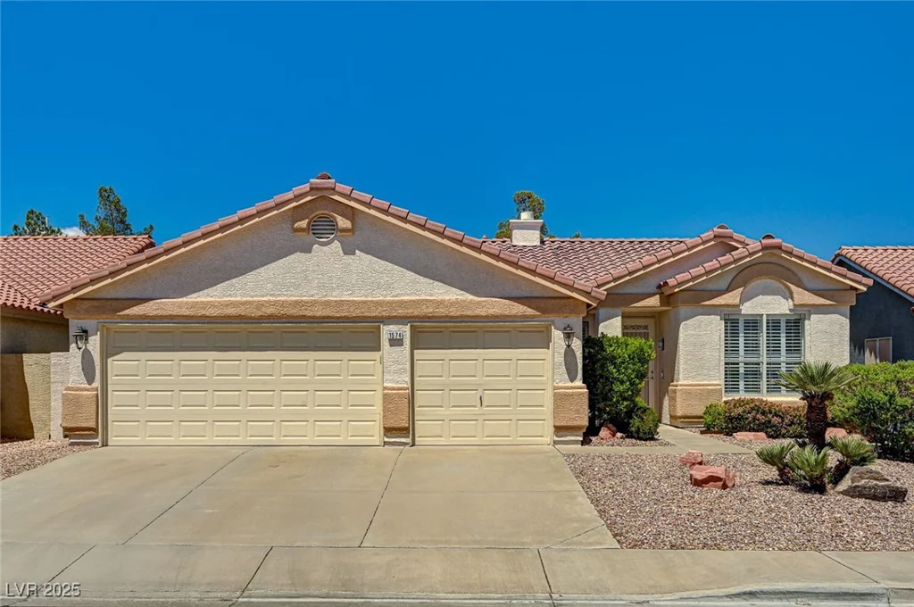 1574 Livingston, Henderson, NV 89012
