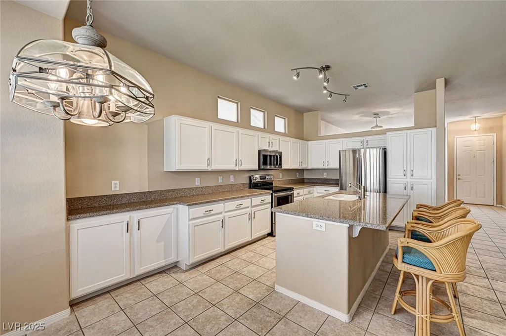 1574 Livingston, Henderson, NV 89012