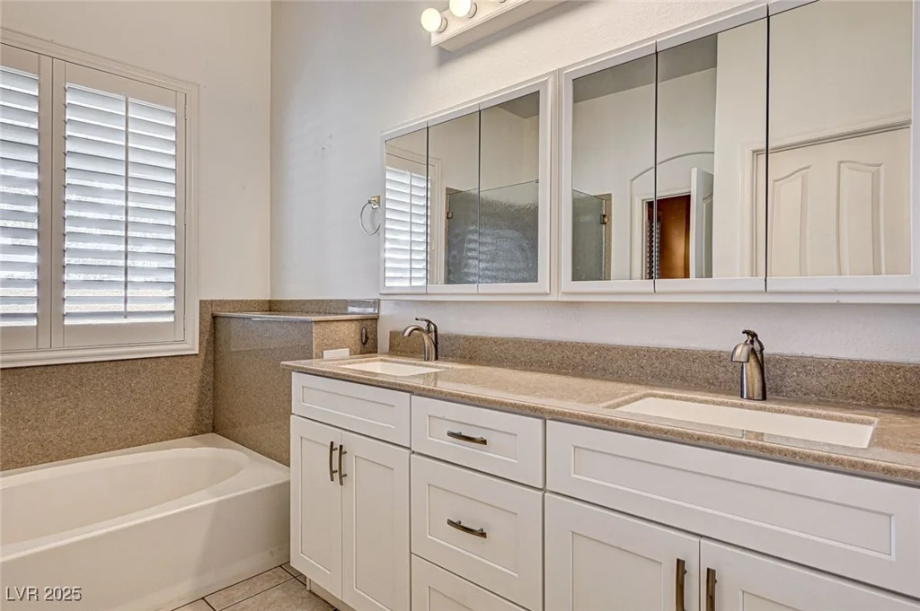 1574 Livingston, Henderson, NV 89012