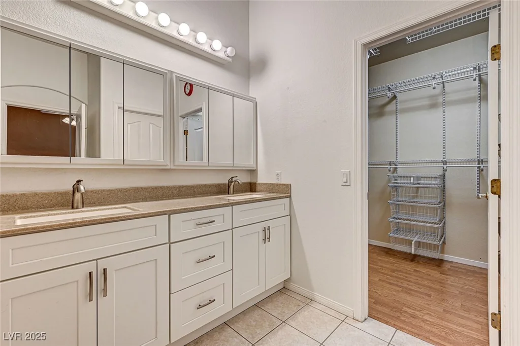 1574 Livingston, Henderson, NV 89012