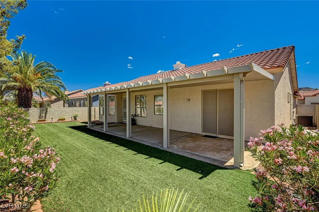 1574 Livingston, Henderson, NV 89012