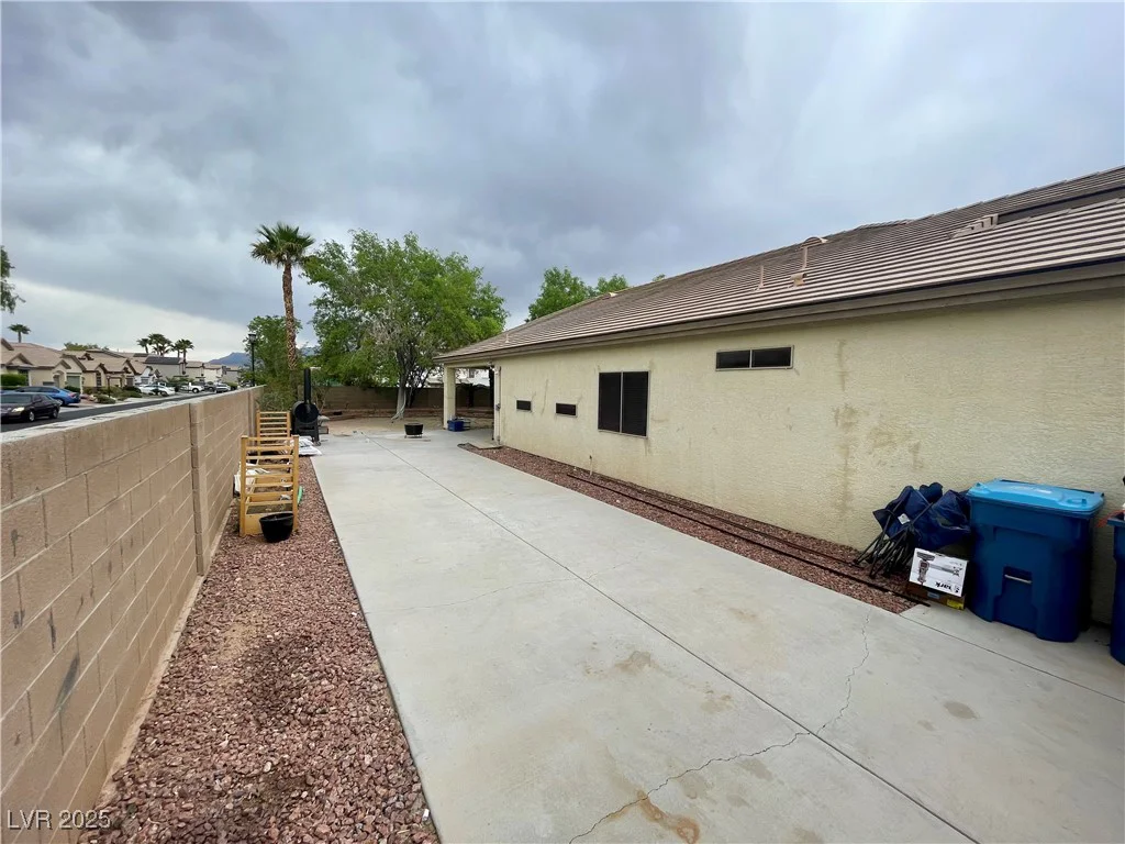 8928 Reining Spur, Las Vegas, NV 89143