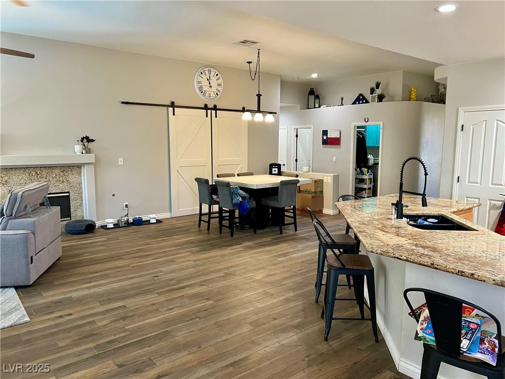 8928 Reining Spur, Las Vegas, NV 89143