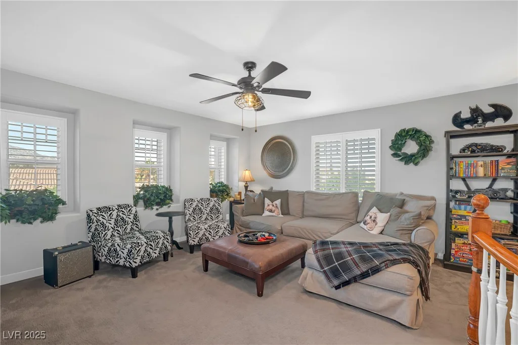 2021 Royal Gardens, North Las Vegas, NV 89084