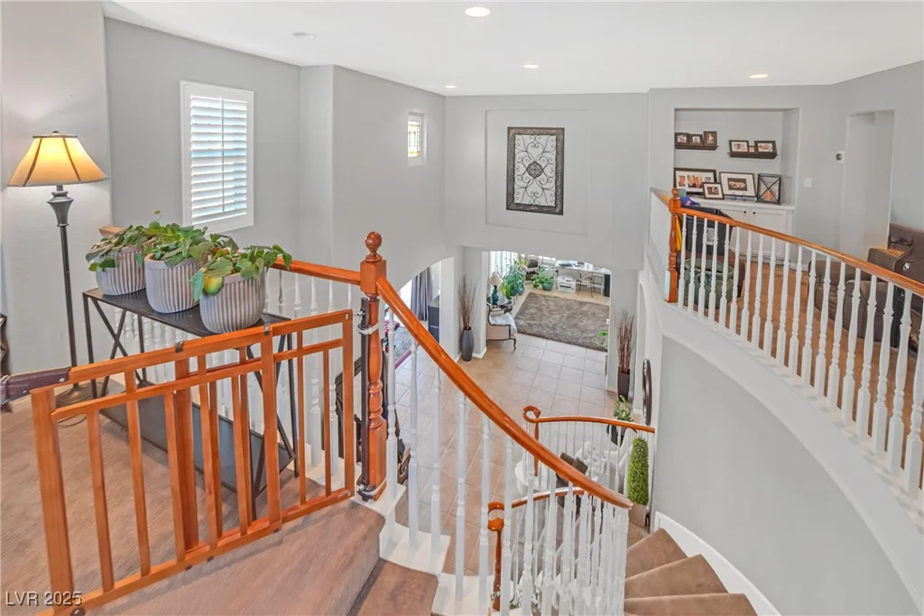 2021 Royal Gardens, North Las Vegas, NV 89084