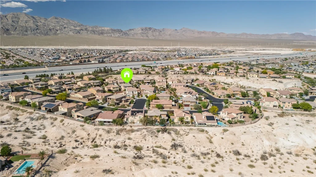 2021 Royal Gardens, North Las Vegas, NV 89084