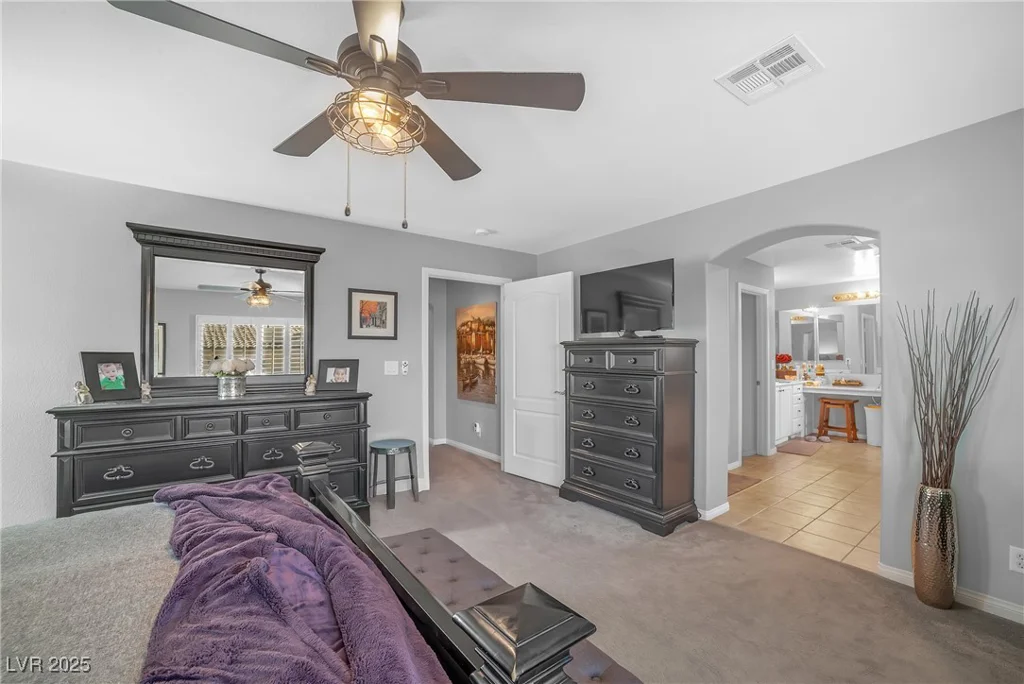 2021 Royal Gardens, North Las Vegas, NV 89084