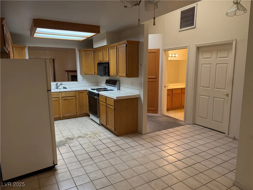 2679 Magic Moon, Las Vegas, NV 89146