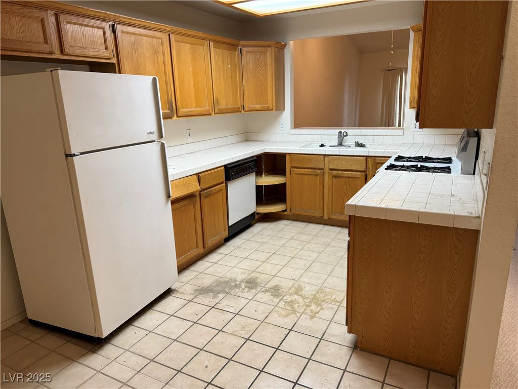 2679 Magic Moon, Las Vegas, NV 89146