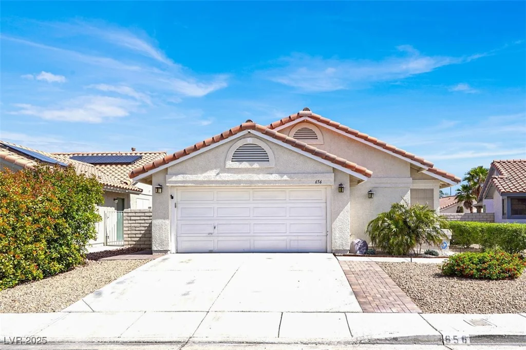 656 Thornewood, Las Vegas, NV 89123