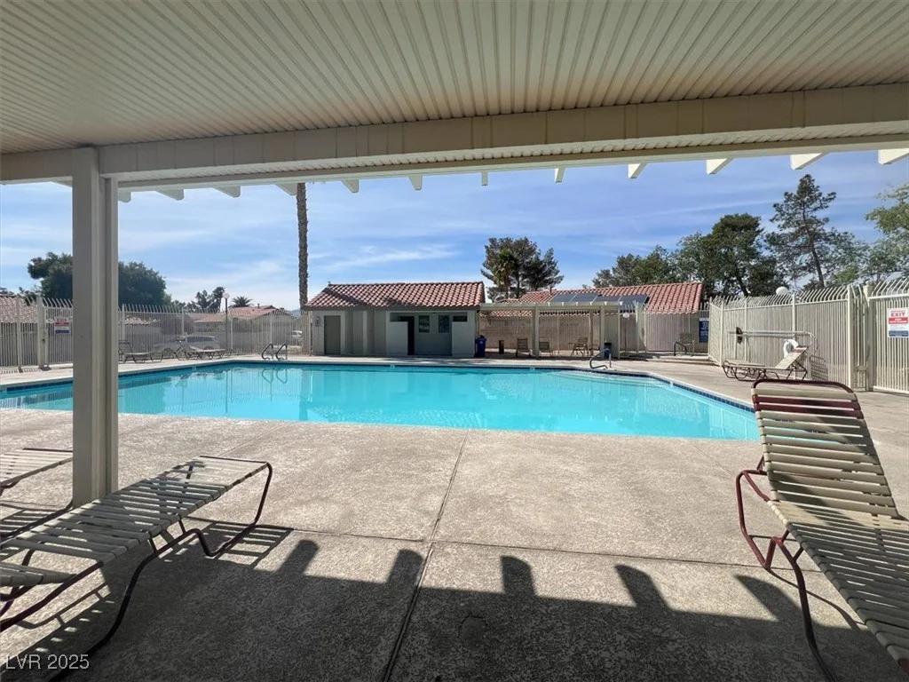 656 Thornewood, Las Vegas, NV 89123