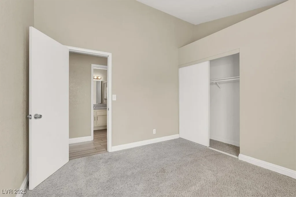 5762 Yerington, Las Vegas, NV 89110