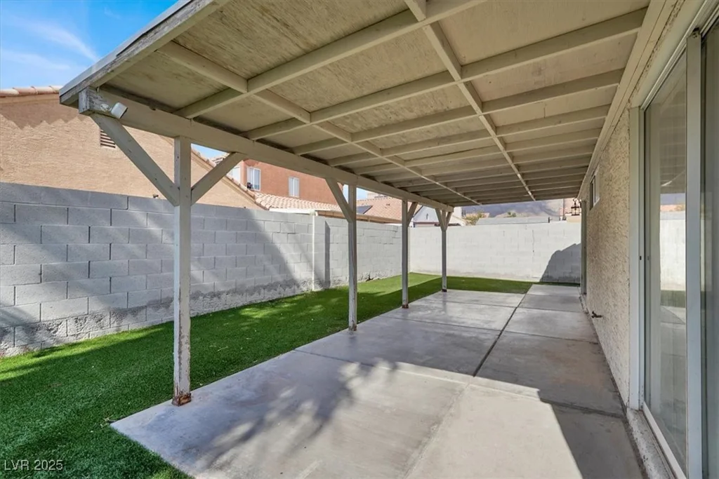 5762 Yerington, Las Vegas, NV 89110