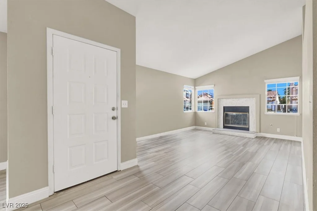 5762 Yerington, Las Vegas, NV 89110
