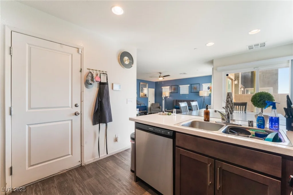 4129 Chamisa Cove, Las Vegas, NV 89115