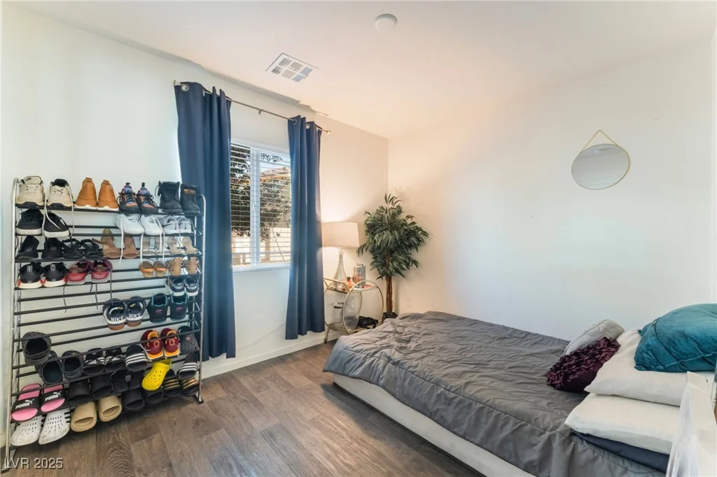 4129 Chamisa Cove, Las Vegas, NV 89115