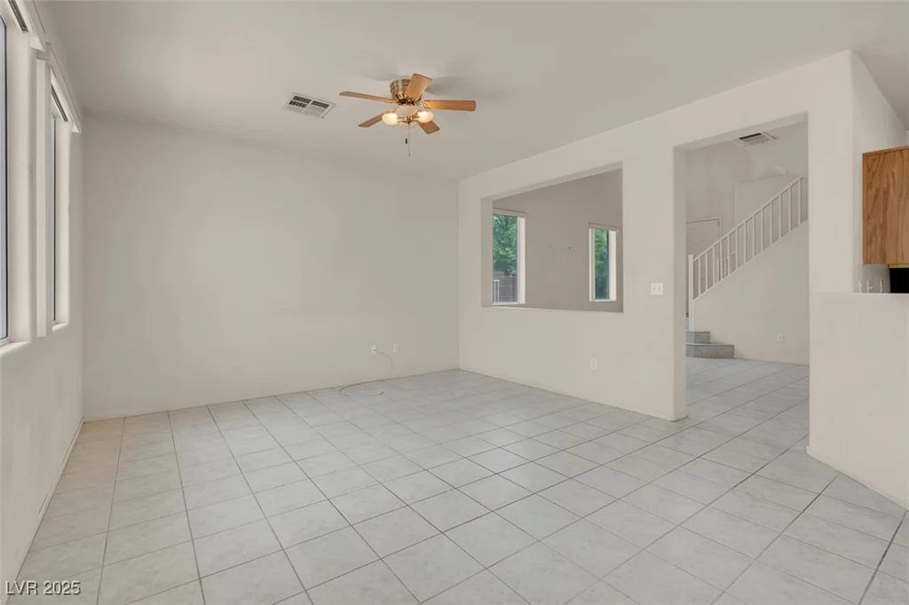 10630 Lunar Crest, Las Vegas, NV 89129