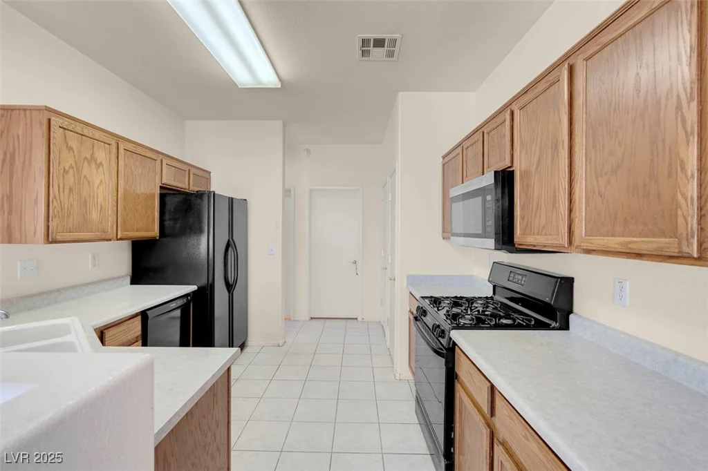 10630 Lunar Crest, Las Vegas, NV 89129