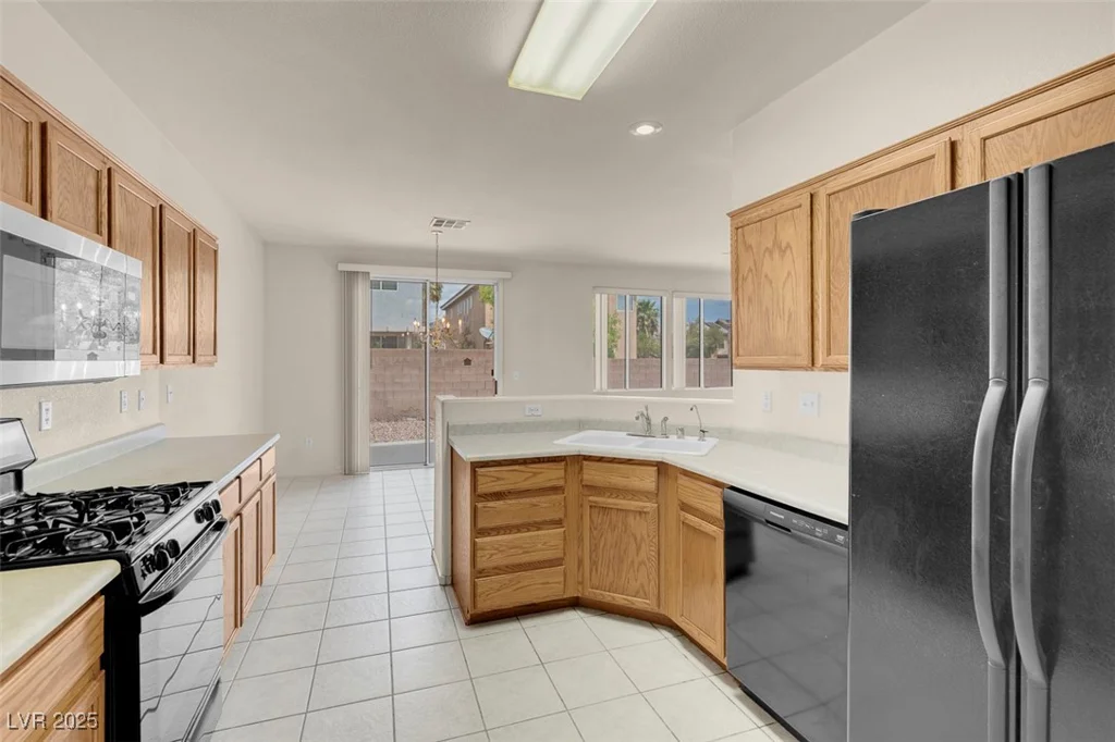 10630 Lunar Crest, Las Vegas, NV 89129