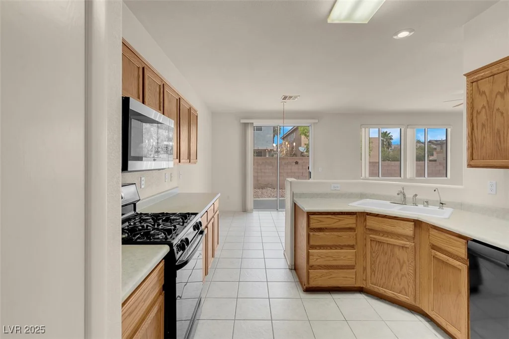 10630 Lunar Crest, Las Vegas, NV 89129