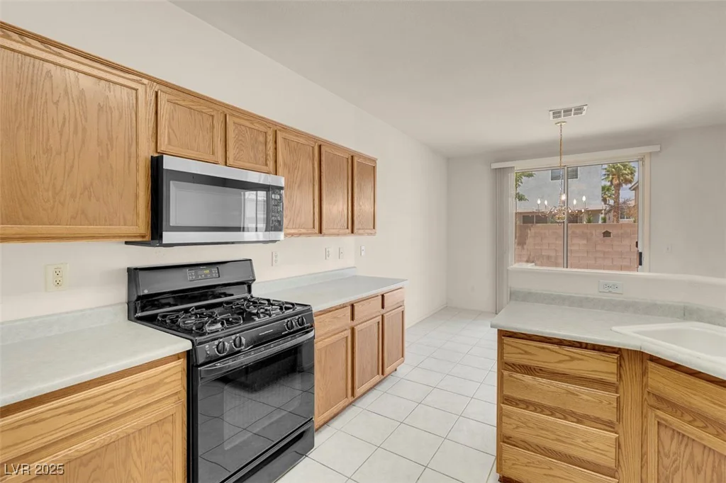 10630 Lunar Crest, Las Vegas, NV 89129