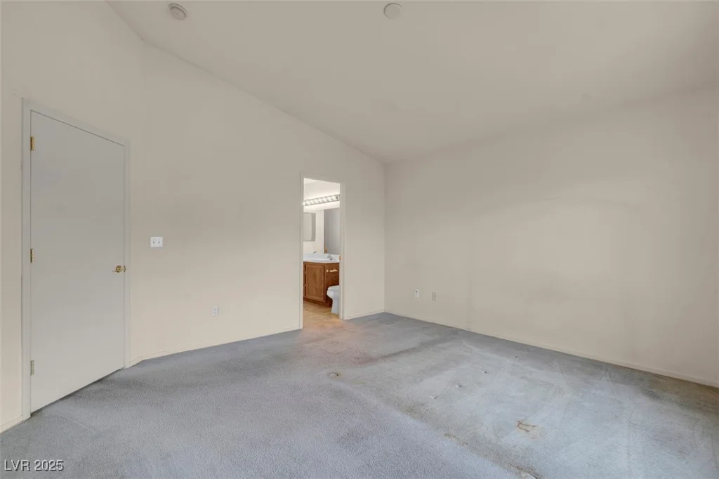 10630 Lunar Crest, Las Vegas, NV 89129