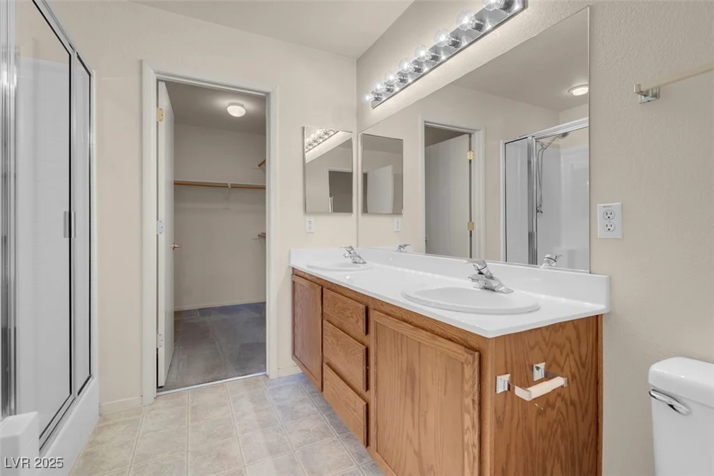 10630 Lunar Crest, Las Vegas, NV 89129