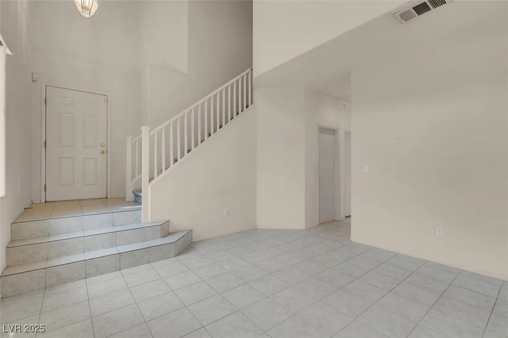10630 Lunar Crest, Las Vegas, NV 89129