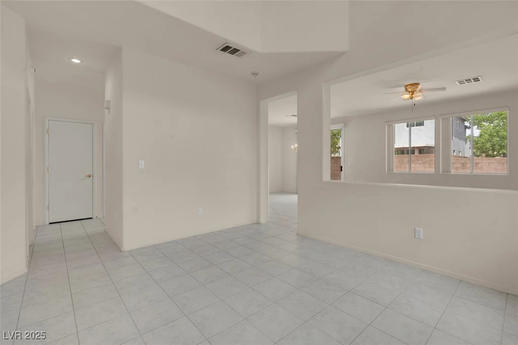 10630 Lunar Crest, Las Vegas, NV 89129