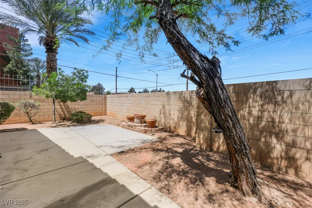 100 Woolman Rink, Las Vegas, NV 89123