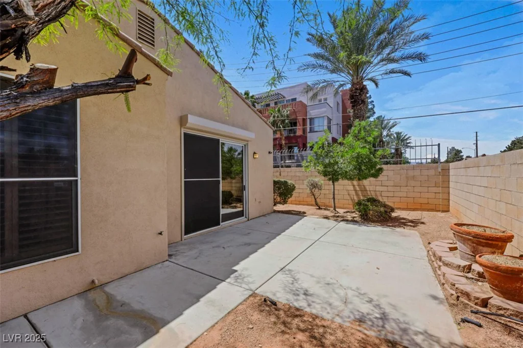 100 Woolman Rink, Las Vegas, NV 89123