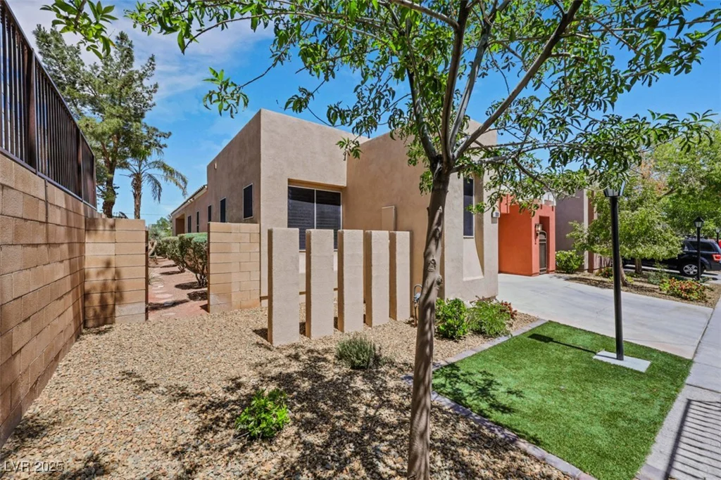100 Woolman Rink, Las Vegas, NV 89123