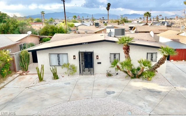 3037 Holly Hill, Las Vegas, NV 89104