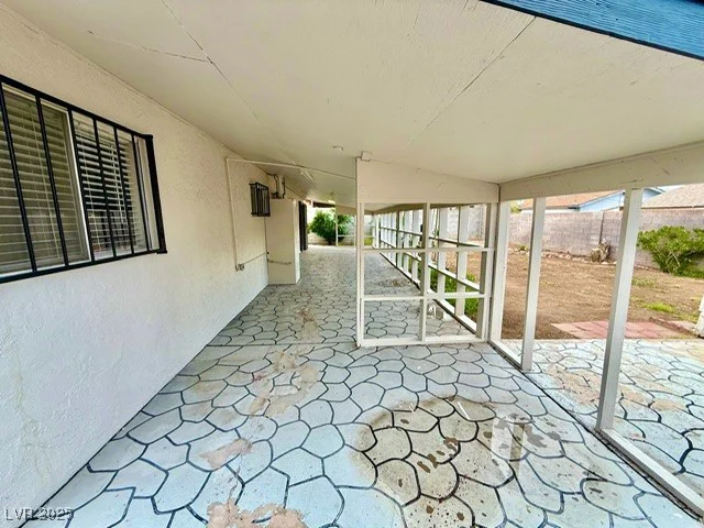 3037 Holly Hill, Las Vegas, NV 89104