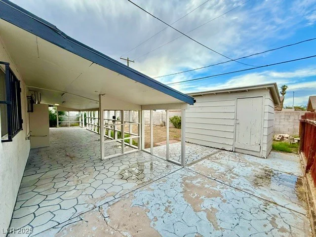 3037 Holly Hill, Las Vegas, NV 89104