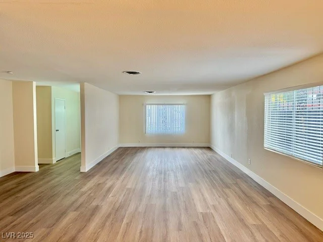 3037 Holly Hill, Las Vegas, NV 89104