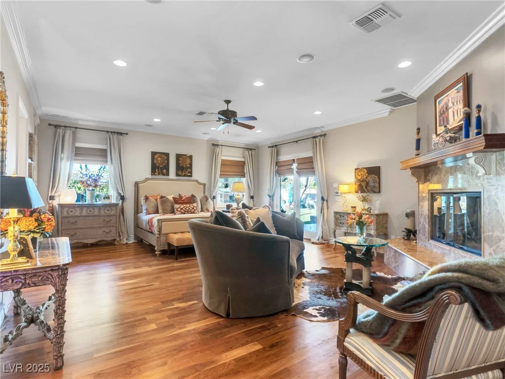 330 Rancho, Las Vegas, NV 89107