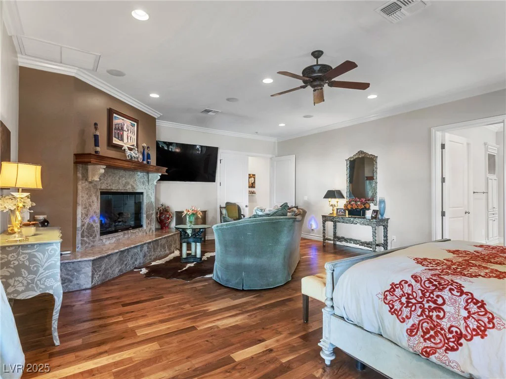 330 Rancho, Las Vegas, NV 89107